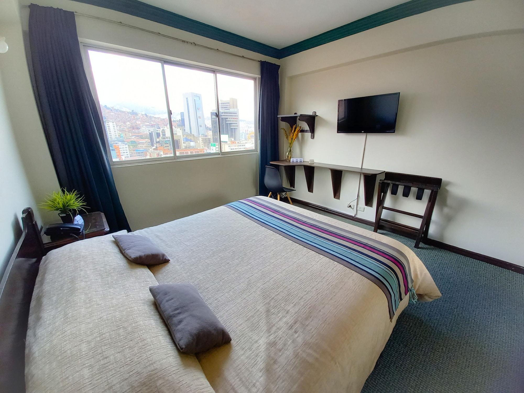 לה פאז Hotel Sagarnaga מראה חיצוני תמונה